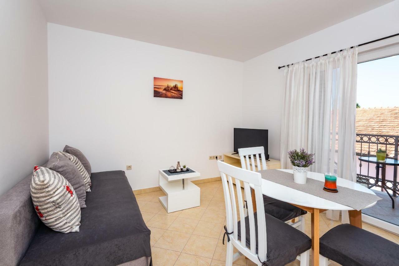 Apartmani Marina Klek Exterior photo